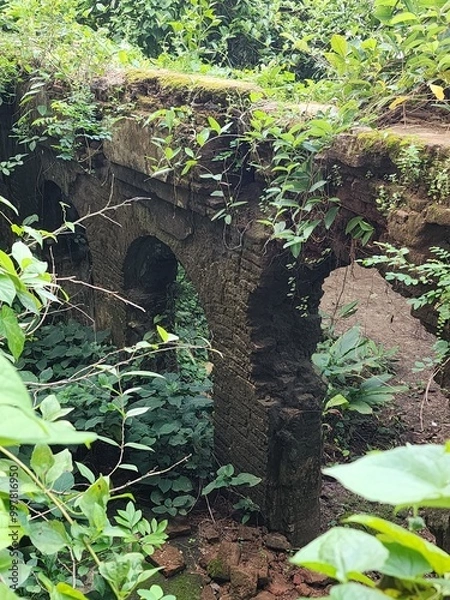 Obraz Historic Broken King’s House Ruins from 19th Century