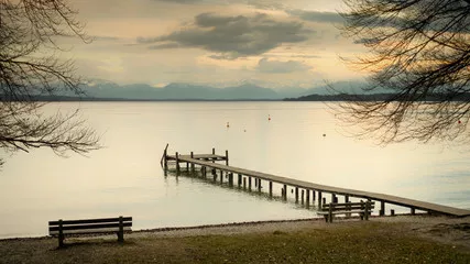 Fototapeta drewniany pomost nad jeziorem Starnberg