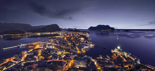 Fototapeta Nocna panorama Alesund