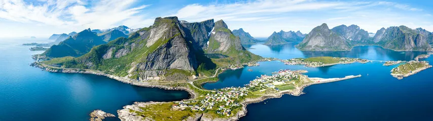 Fototapeta Malownicze Fiordy Norwegii: Urok Skandynawskiej Przyrody