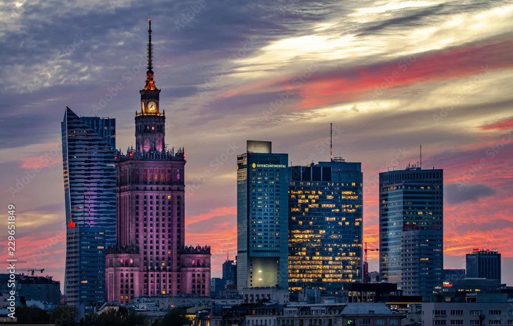 Obraz Niezapomniany Zachód Słońca nad Warszawą