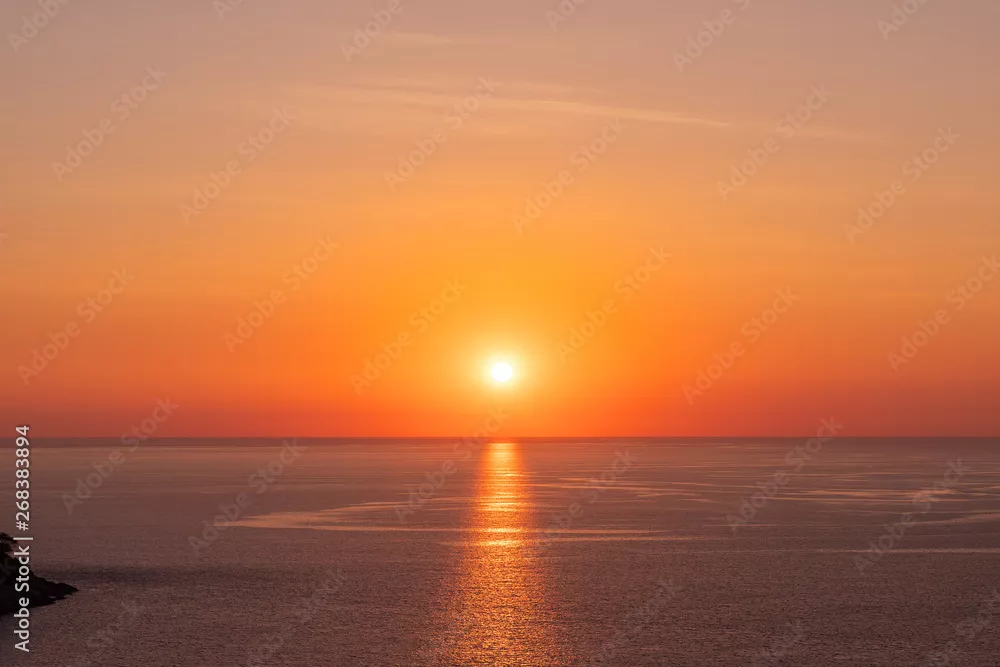 Obraz Zapierający dech w piersiach Zachód Słońca Nad Oceanem