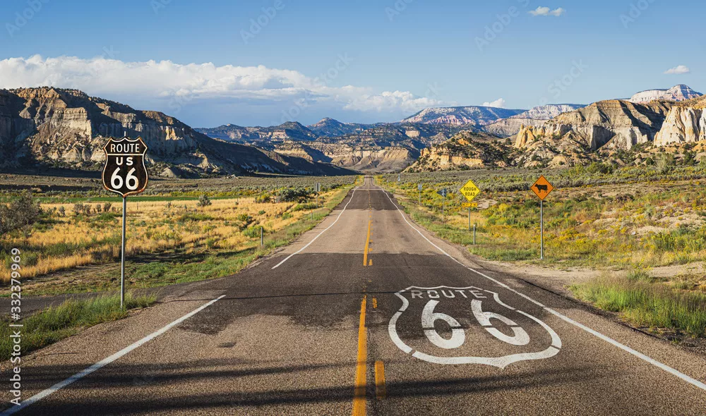 Obraz Malowniczy widok na słynną drogę Route 66 o zachodzie słońca