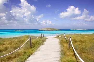 Obraz droga plażowa do rajskiej plaży Illetas Formentera