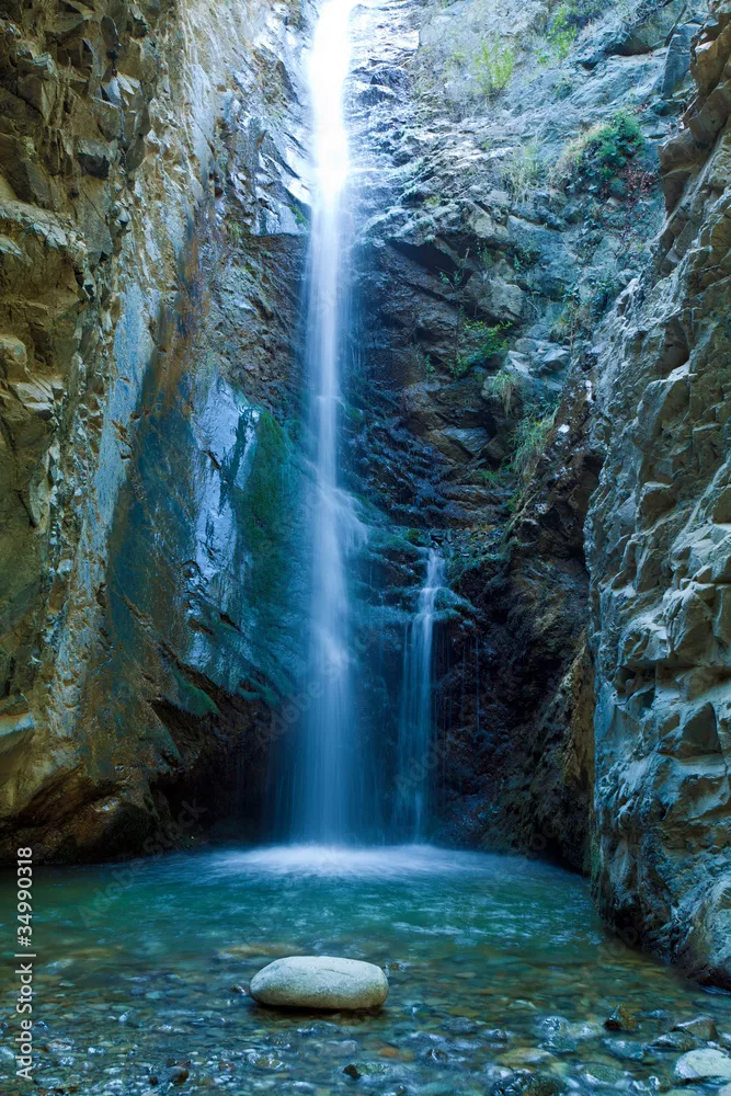 Obraz Chantara siklawy w Troodos górach, Cypr