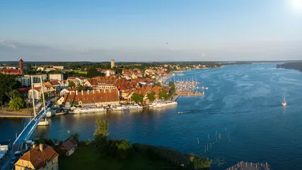 Fototapeta Mikołajki - Panorama miasta na mazurach