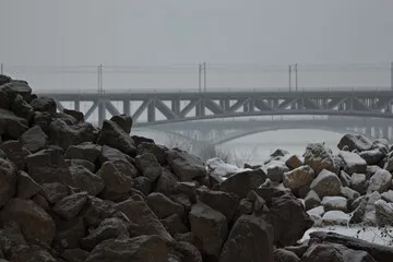 Fototapeta Stones and bridge (Średnicowy)