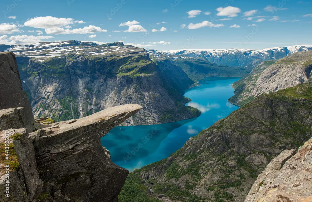Fototapeta Trolltunga, skała z jęzorem trolla, Norwegia