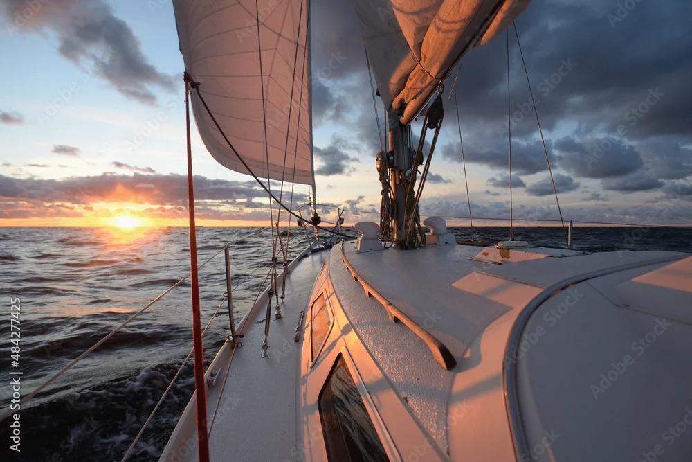 Obraz Żeglując ku Zachodzącemu Słońcu