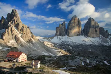 Obraz trzy szczyty Lavaredo, Mount Paterno i schronisko Locatelli