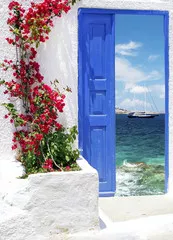 Fototapeta Tradycyjne greckie drzwi na wyspie Mykonos, Grecja