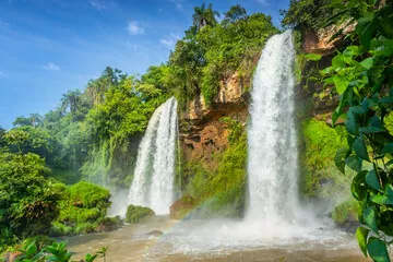 Fototapeta Iguacu upada na stronę Argentyny od strony południowej Brazylii, Ameryka Południowa