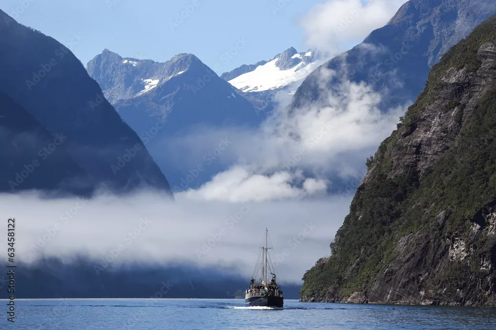 Fototapeta Zatoka Milforda w Parku Narodowym Fiordland w Nowej Zelandii