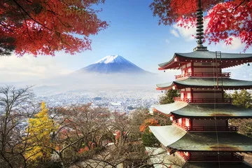 Fototapeta Góra Fuji w jesiennych kolorach w Japonii.