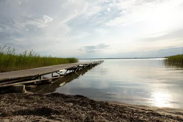 Fototapeta Jezioro Miedwie Polska Zachodniopomorskie Pomost molo nad jeziorem w letni dzień