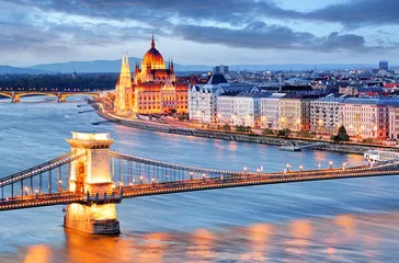 Fototapeta Budapeszt z mostem łańcuchowym i parlamentem, Węgry