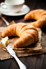 Obraz Świeże Croissanty na Idealne Śniadanie