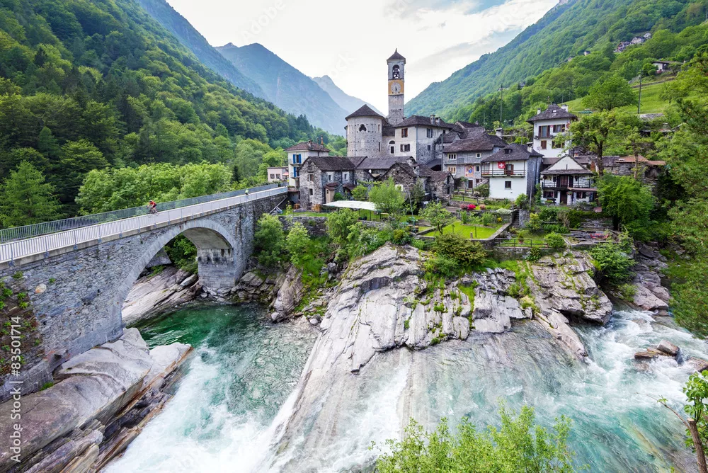 Fototapeta Lavertezzo, Ticino, Szwajcaria
