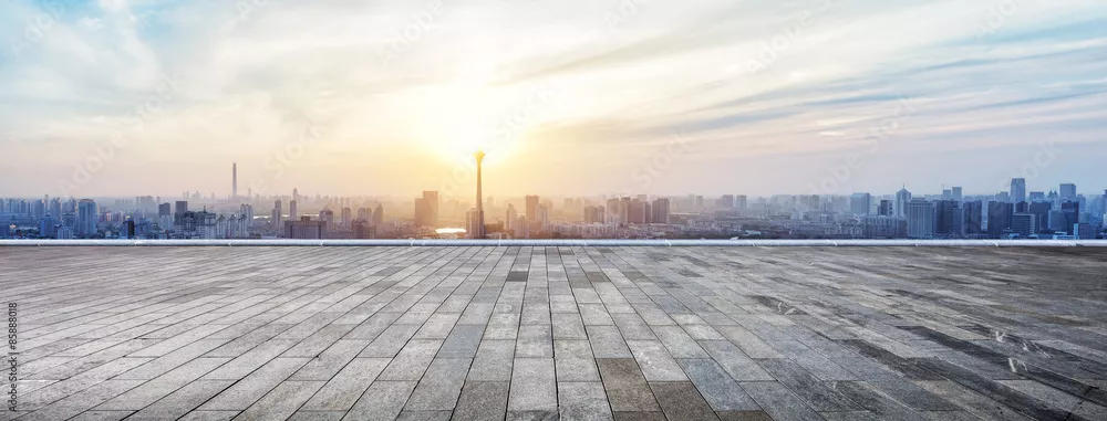 Fototapeta Panoramiczna panorama i budynki z pustą drewnianą deską