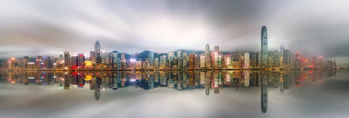 Obraz Hongkongskie Panorama Nocą: Refleksje w Mieście Świateł