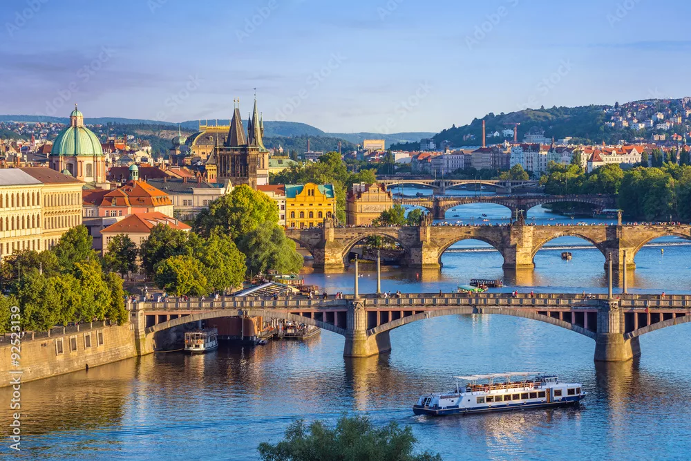 Fototapeta Praga miasto linia horyzontu i Charles most, Praga, republika czech
