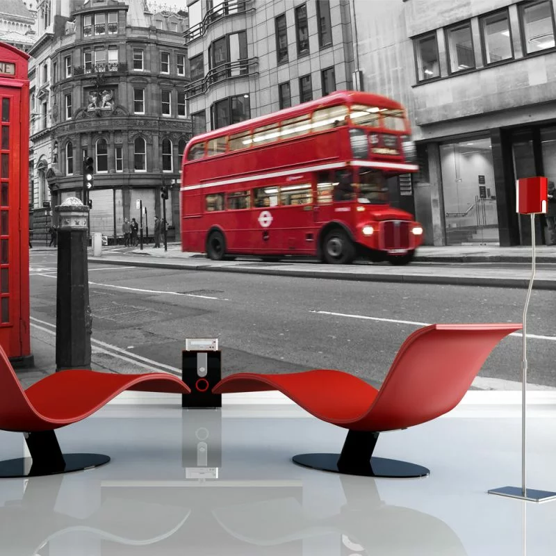 Fototapeta wodoodporna - Londyn: czerwony autobus i budka telefoniczna - obrazek 1