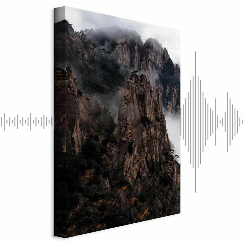 Obraz - W sercu górskiego pejzażu (1-częściowy) - chmury między skałami - obrazek 1
