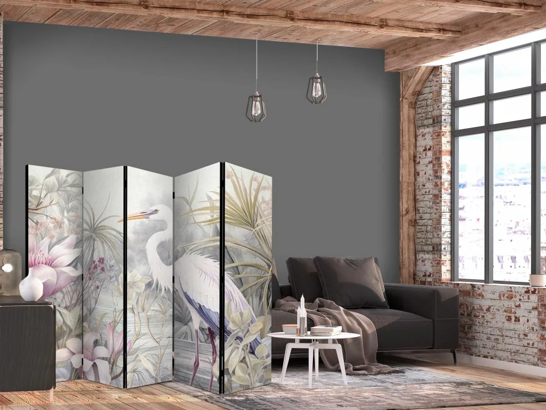 Parawan - Czapla brodząca w stawie - ilustracja w jasnej kolorystyce - obrazek 1