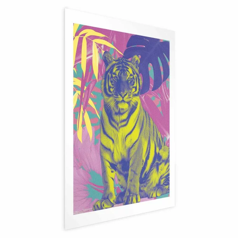 Plakat - Kolorowy tygrys - Intensywne barwy tygrysa w otoczeniu tropikalnych roślin - obrazek 1