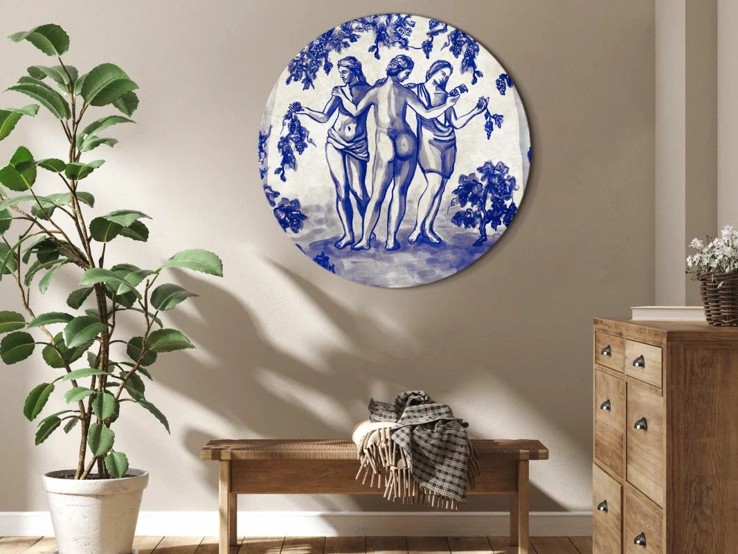 Obraz okrągły - Antyczna winnica - trzy kobiety w portalu malowane niebieskim tuszem - obrazek 1