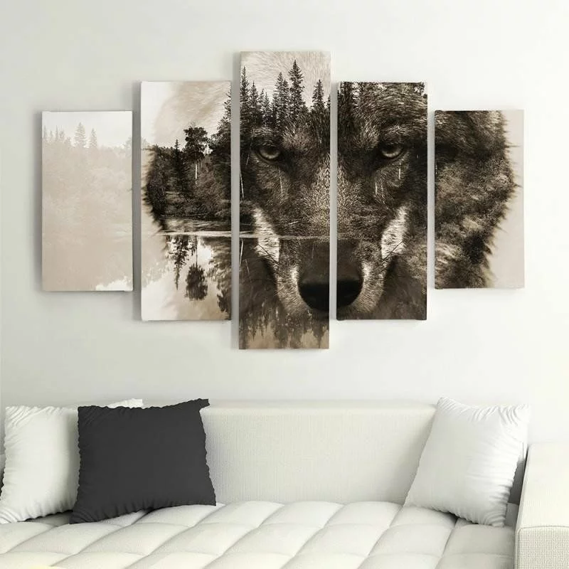 Obraz pięcioczęściowy na płótnie, Wilk na tle lasu - brązowy - obrazek 1
