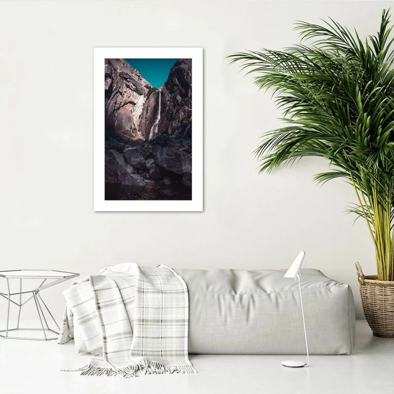 Plakat, Wodospad wśród wysokich skał - obrazek 1