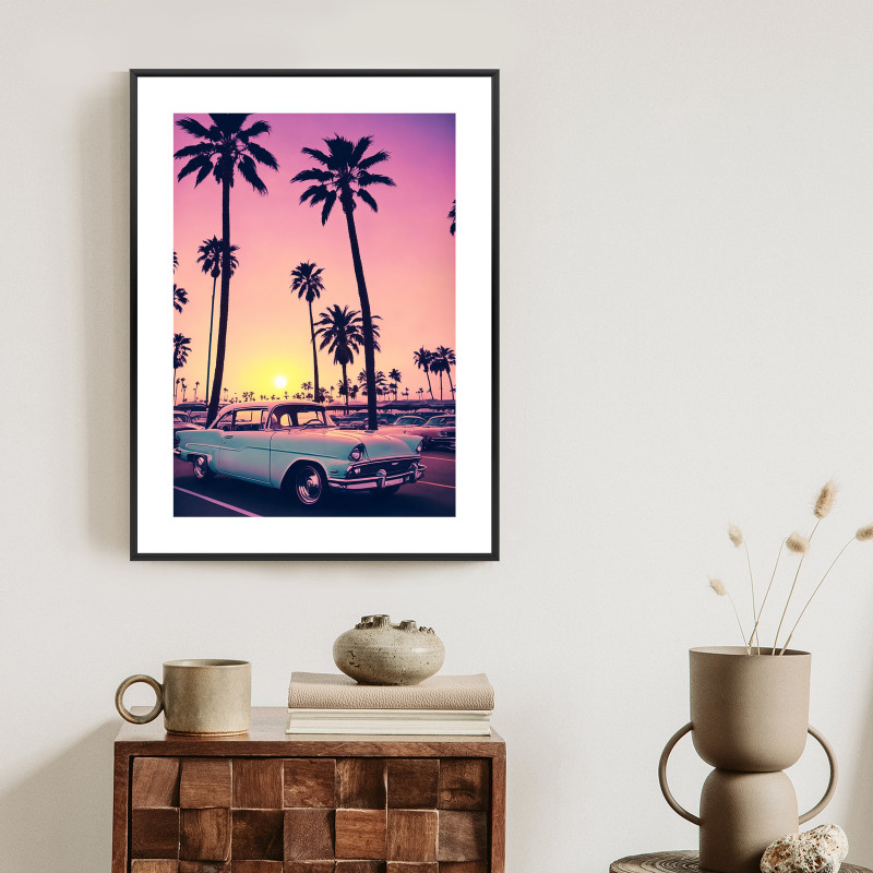 Plakat w ramie - samoch&oacute;d retro na tle wysokich palm