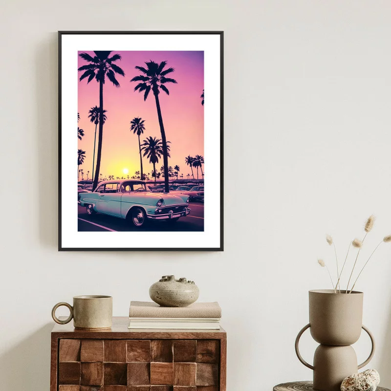 Plakat w ramie - samochód retro na tle wysokich palm - obrazek 1