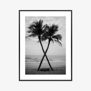 Plakat w ramie - dwie palmy kokosowe i morze - obrazek 3