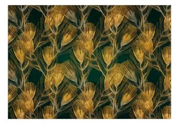 Fototapeta wodoodporna - Złote pióra pawia - jednolite tło z ptasim deseniem na zielonym tle - obrazek 2