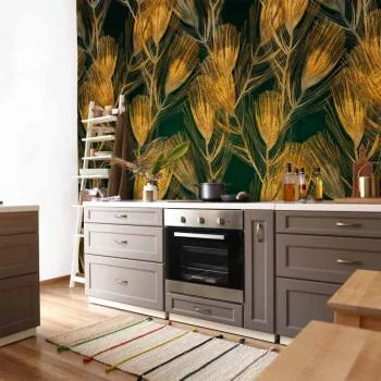 Fototapeta - Złote pióra pawia - jednolite tło z ptasim deseniem na zielonym tle - obrazek 5