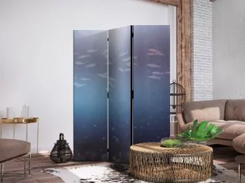 Parawan - Ławica małych rybek - Rozświetlona oceaniczna toń w barwach granatu fioletu i szarości z ławicą drobnych rybek - obrazek 5