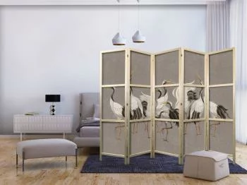 Parawan japoński - Taniec żurawi - jasne sylwetki ptaków na ciepło-szarym tle z fakturą