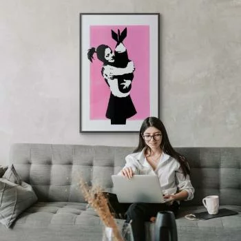 Plakat - Bombowy uścisk - obrazek 5