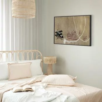 Obraz - Samolot Banksy (1-częściowy) - graffiti czerwone napisy na tle muralu - obrazek 6