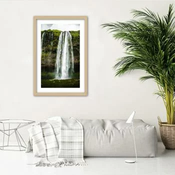 Obraz w ramie, Wodospad w zielonych górach